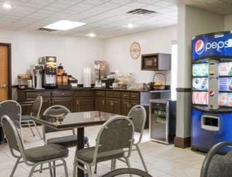 Howard Johnson By Wyndham Beckley Restoran gambar